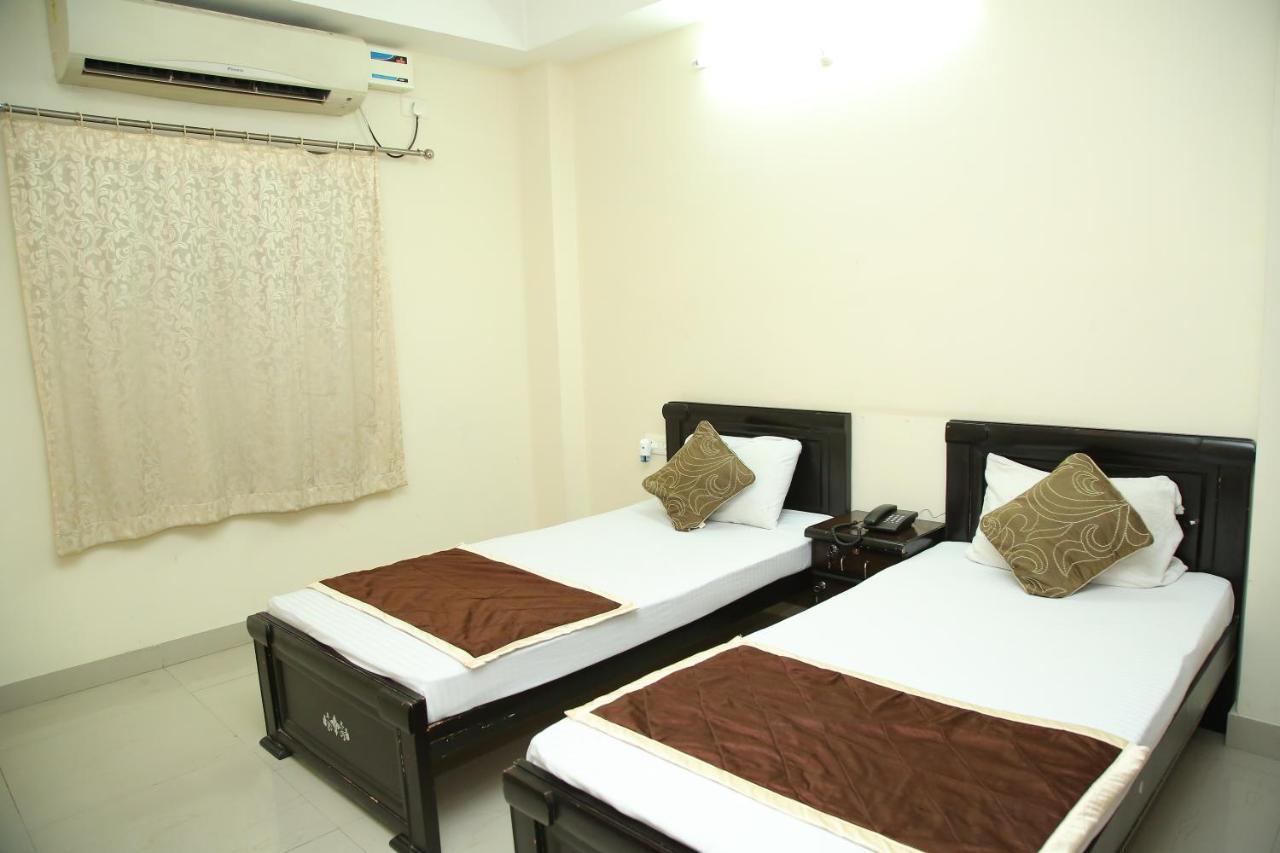 Skyview Suites Hyderabad Eksteriør bilde
