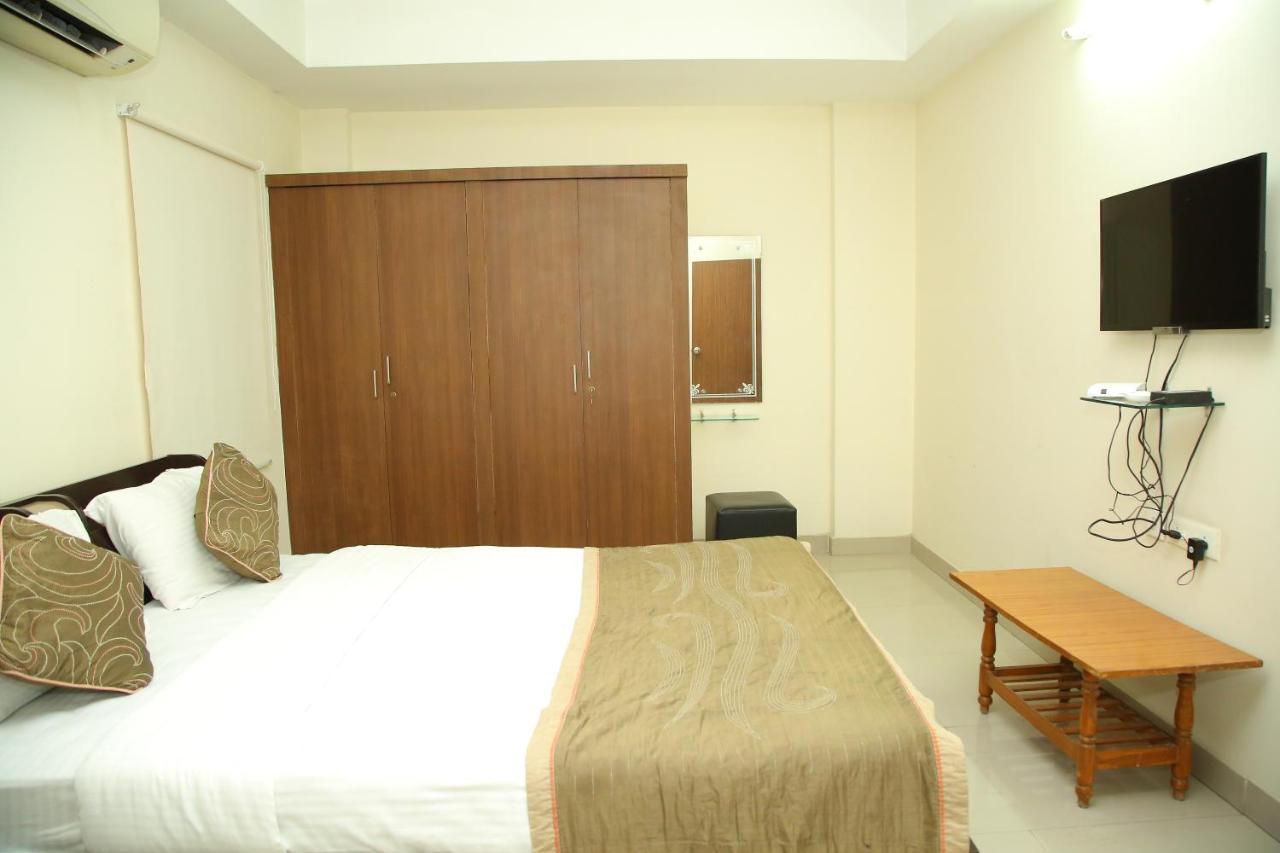 Skyview Suites Hyderabad Eksteriør bilde