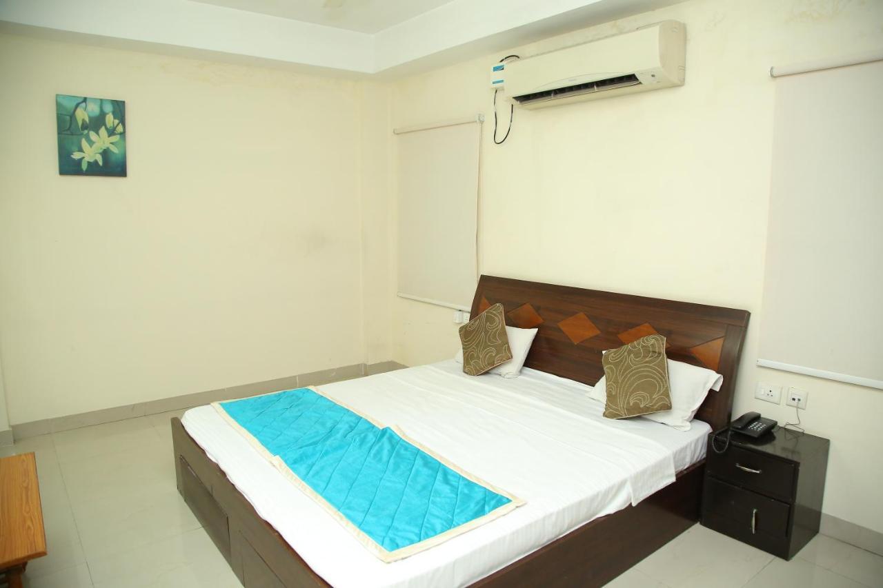 Skyview Suites Hyderabad Eksteriør bilde