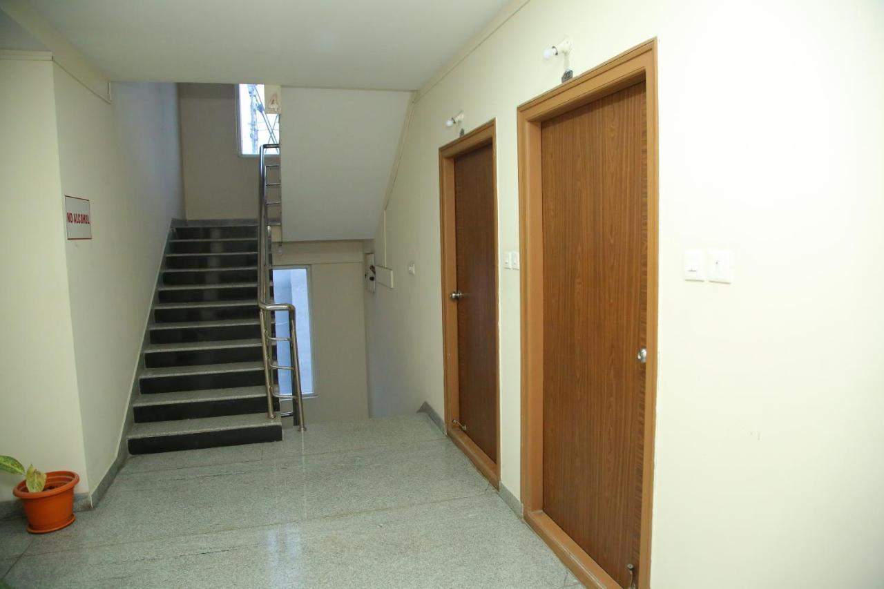 Skyview Suites Hyderabad Eksteriør bilde