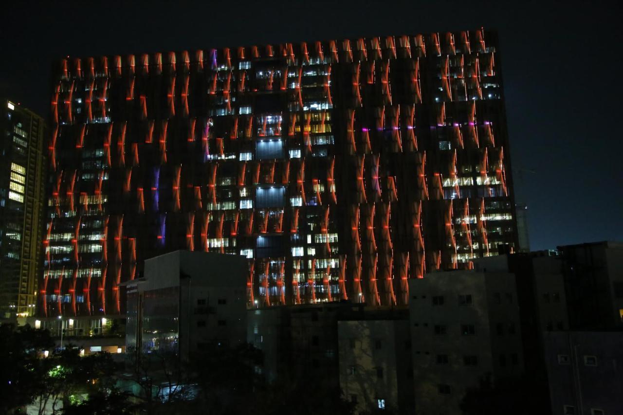 Skyview Suites Hyderabad Eksteriør bilde
