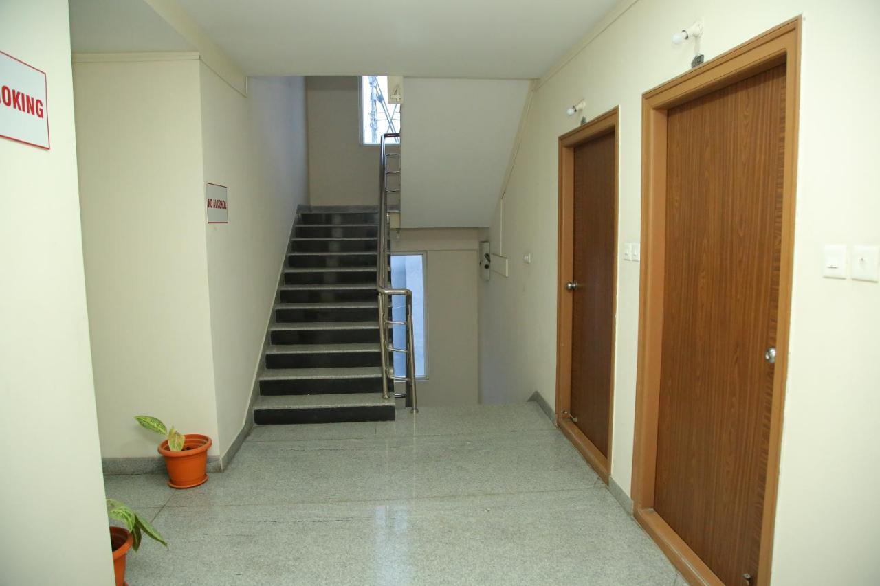 Skyview Suites Hyderabad Eksteriør bilde