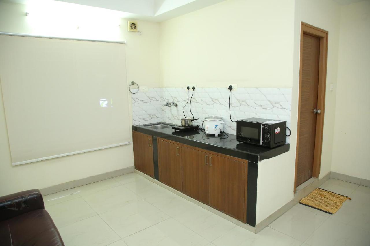 Skyview Suites Hyderabad Eksteriør bilde